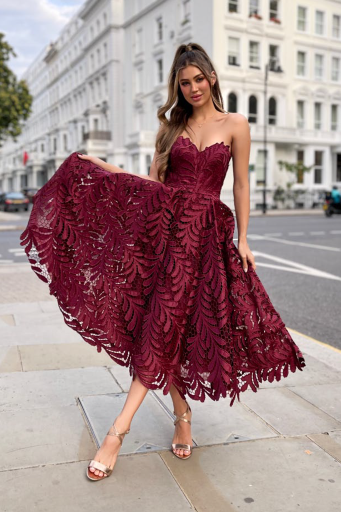 J ADORE AUSTRALIA full ace cocktail gown MAROON lace