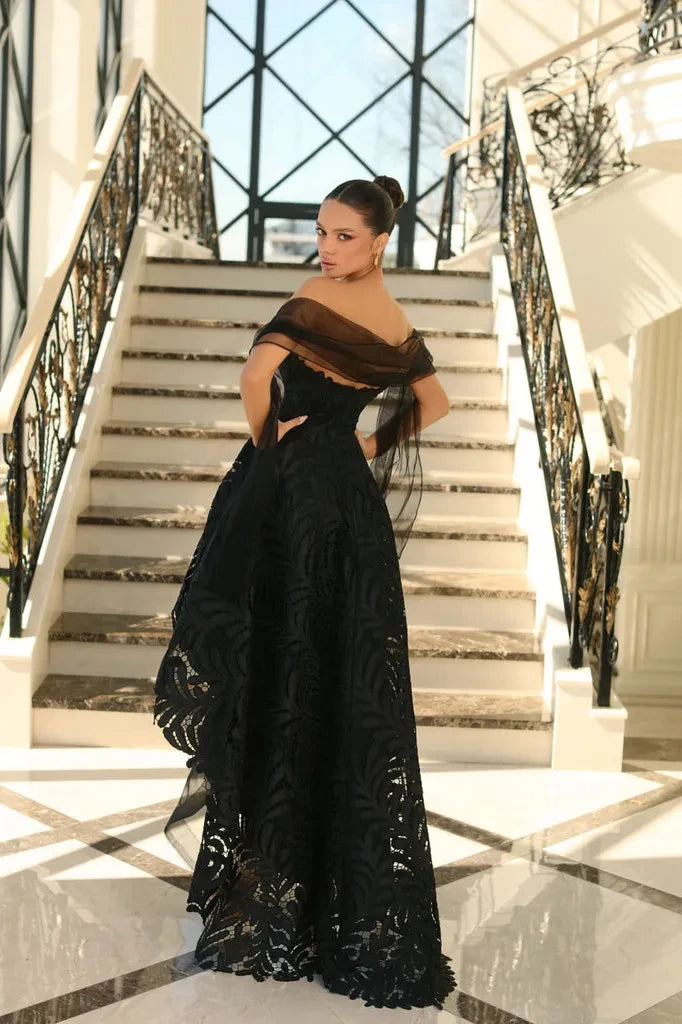NICOLETTA LACE ASSYMETRICAL Cocktail gown