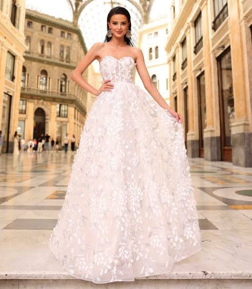 Nicoletta lace Strapless A-Line Gown with Floral Appliqué