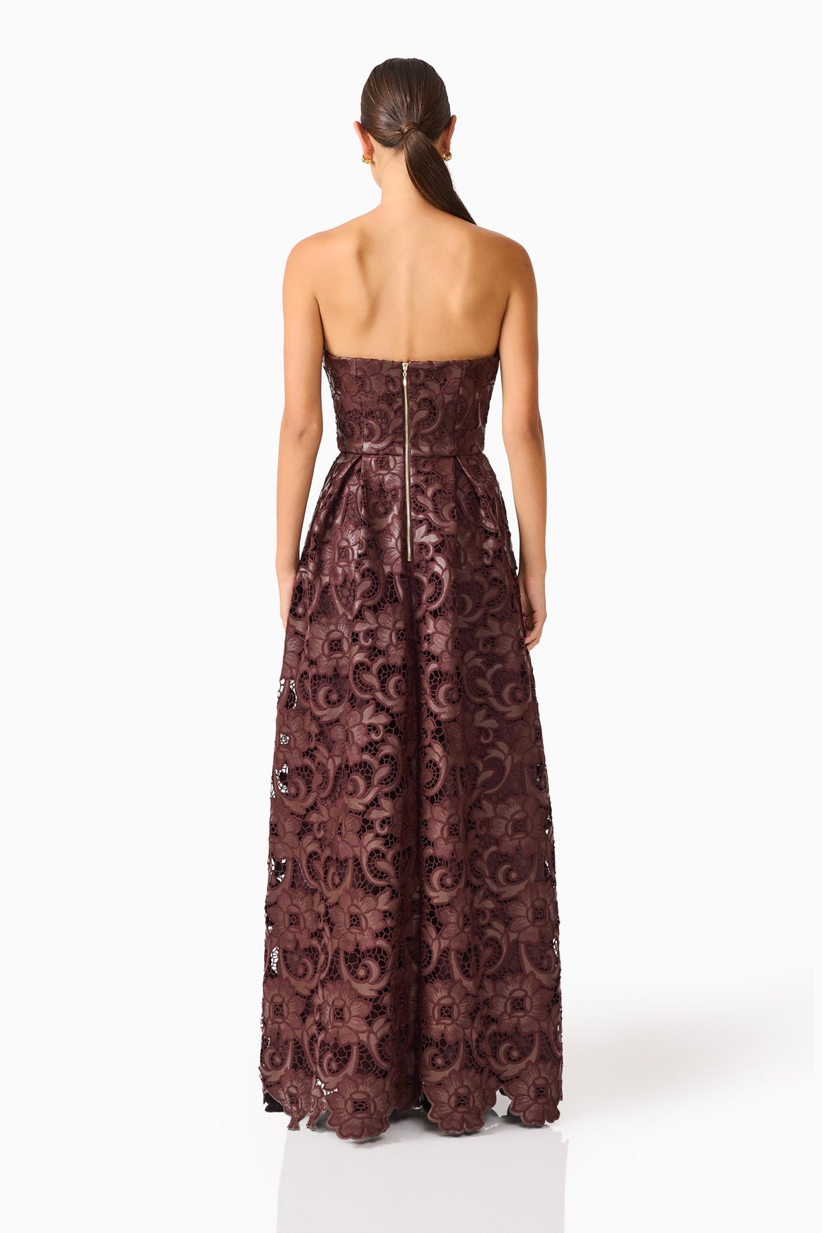 Novelle Sweetheart Maxi Dress in Chocolate Brown