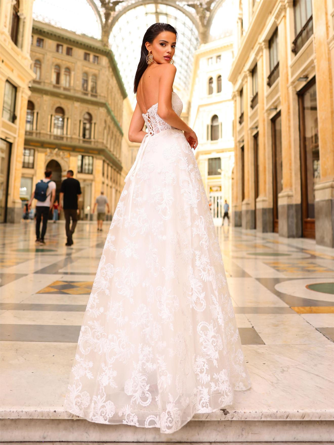 Nicoletta stiffened lace ball gown